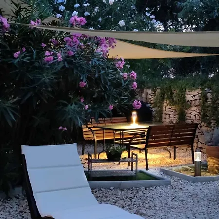 Villa Romantic